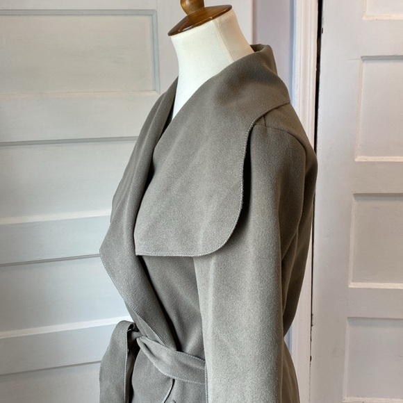 NWT Boohoo Belted Shawl Collar Coat, One Size - Picture 10 of 16